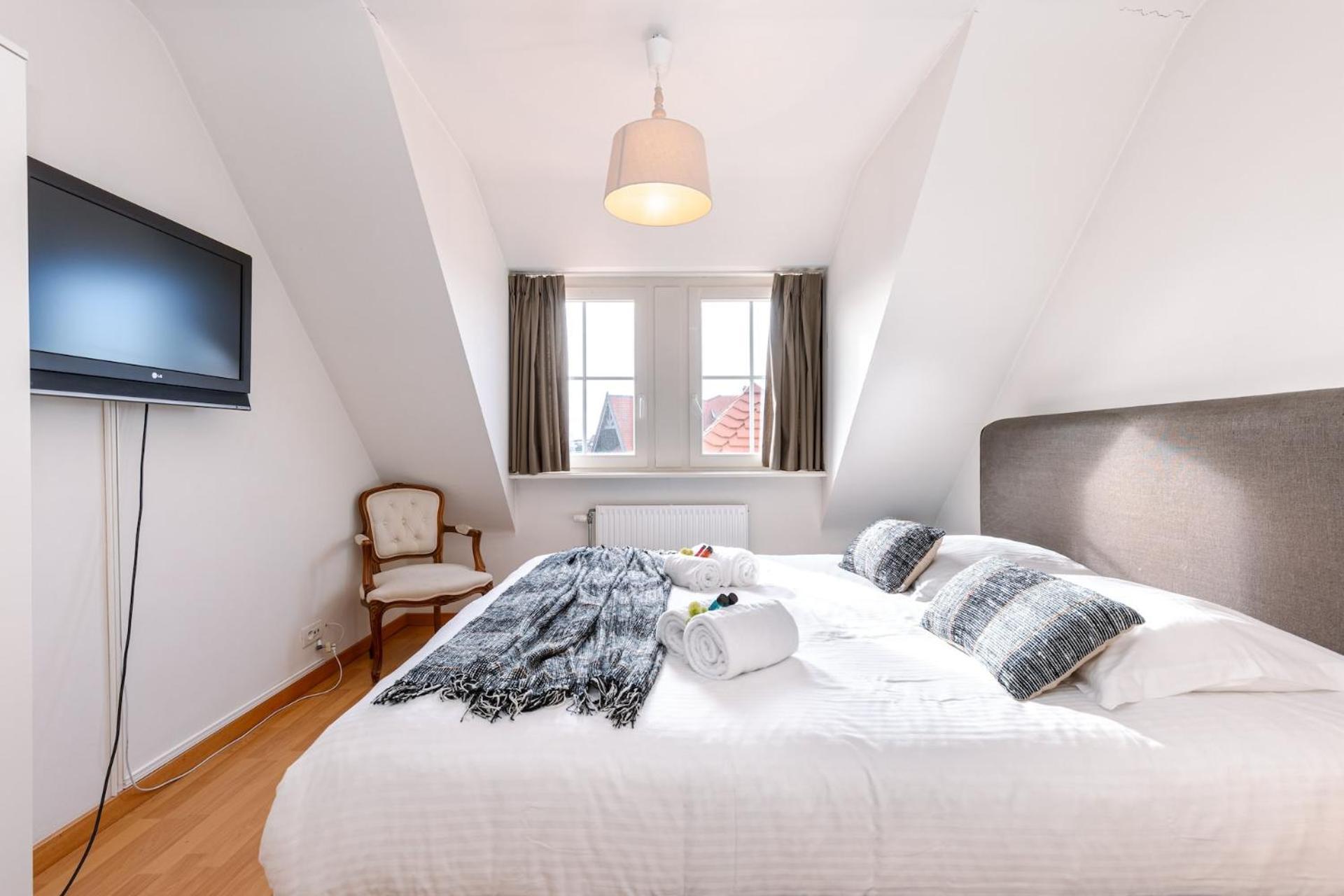 Charming Spacious Duplex Apt With Private Parking In Knokke公寓 外观 照片
