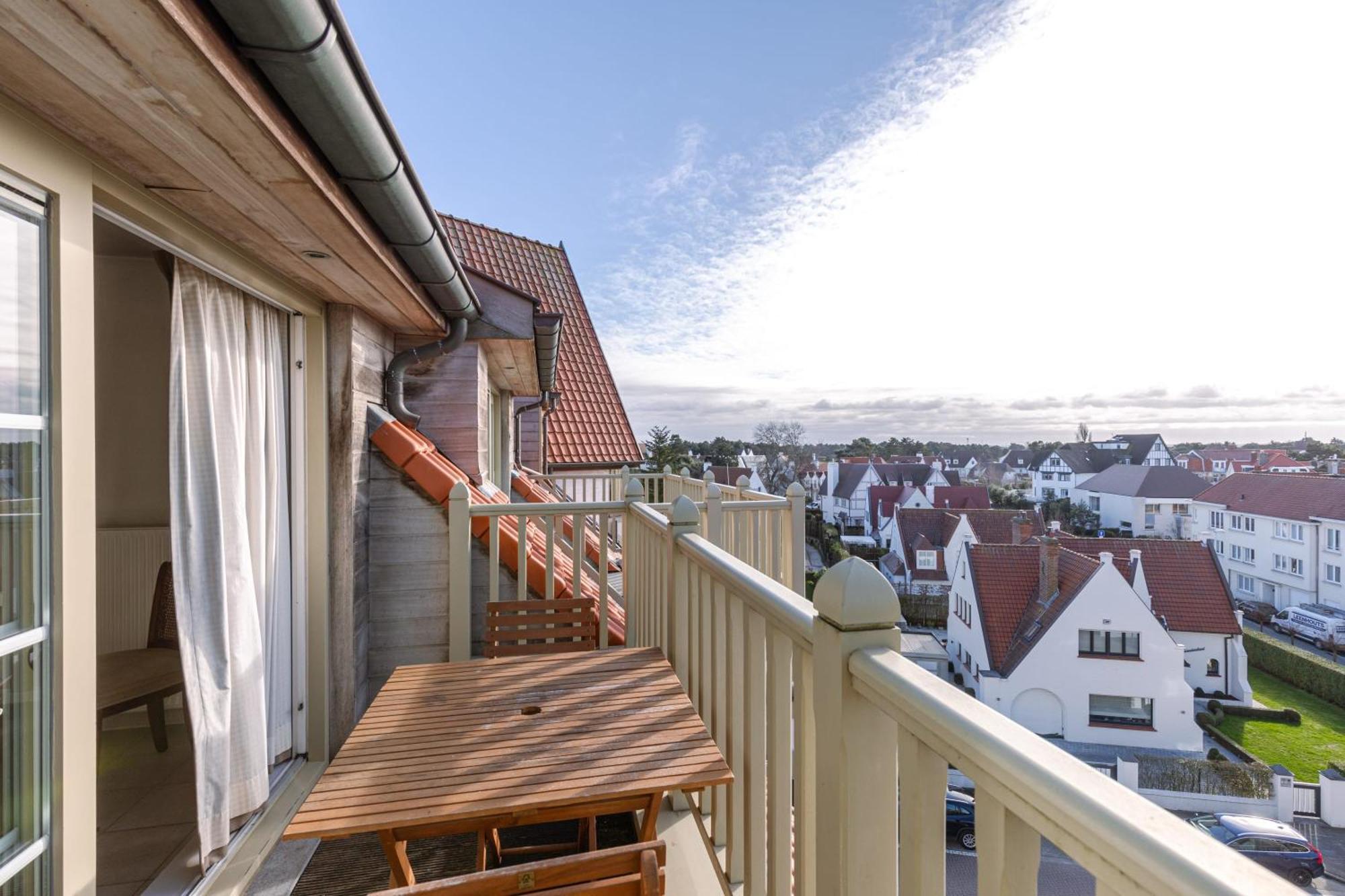 Charming Spacious Duplex Apt With Private Parking In Knokke公寓 外观 照片